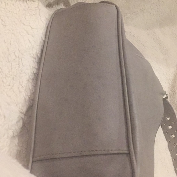 Sold - Picture 6 of 7